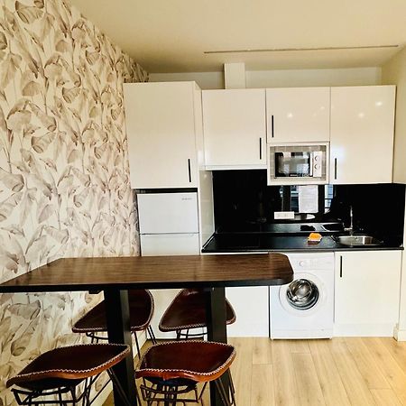 Apartamentos Apolo マドリード エクステリア 写真