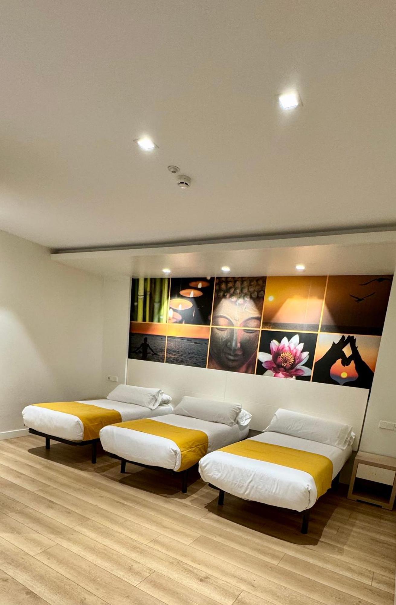 Apartamentos Apolo マドリード エクステリア 写真