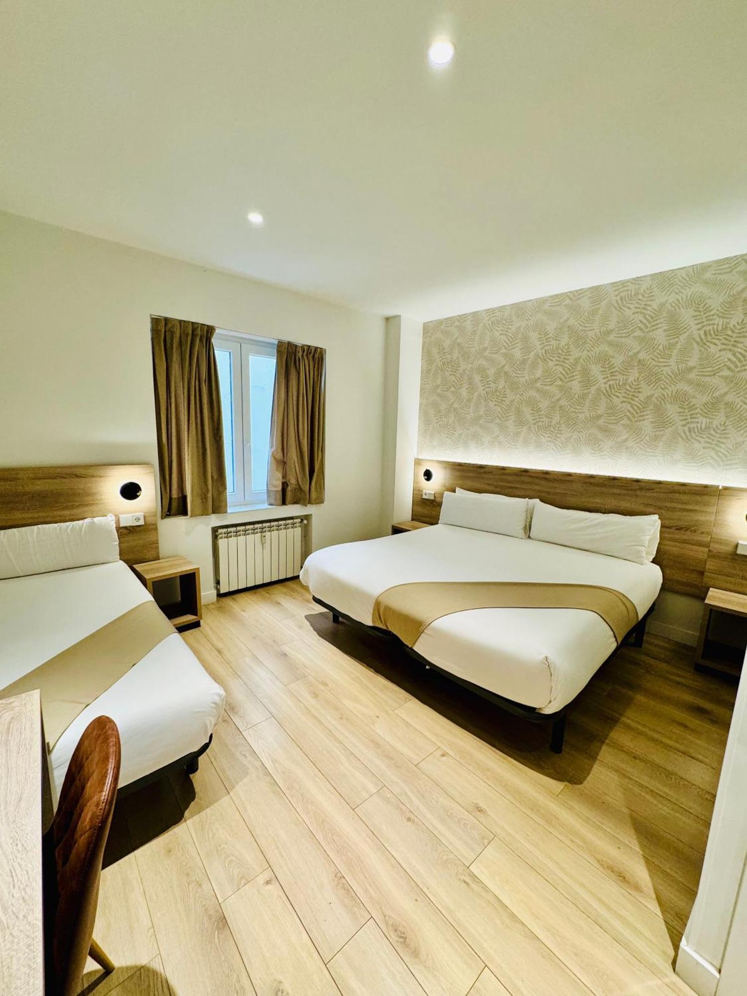 Apartamentos Apolo マドリード エクステリア 写真