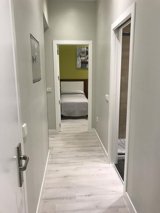 Apartamentos Apolo マドリード エクステリア 写真